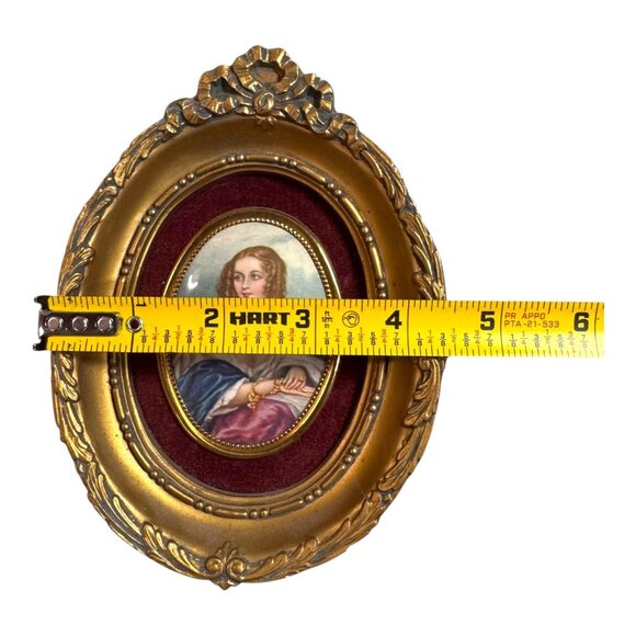 Vintage CAMEO CREATION Wall Plaque Lady Cynthia Capel By John Hayter Oval Glass - Picture 5 of 6